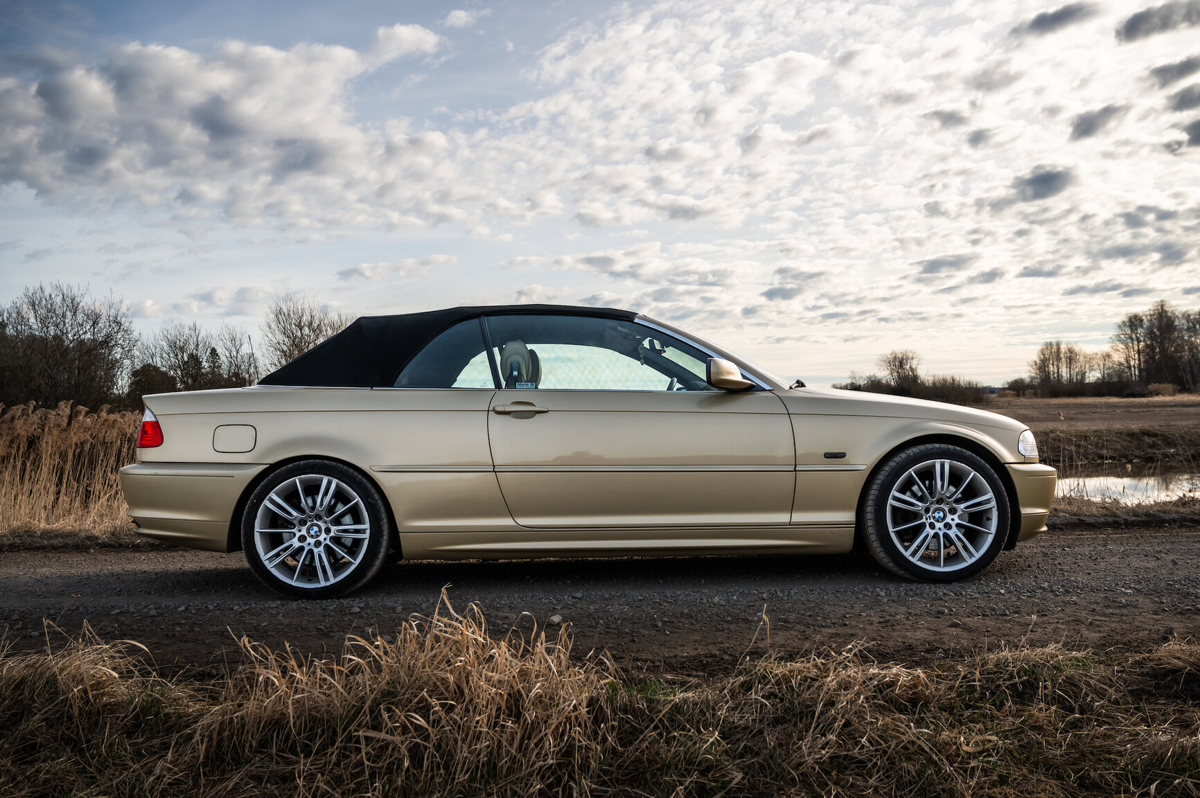 Exteriörbild på 2001 BMW 330Ci