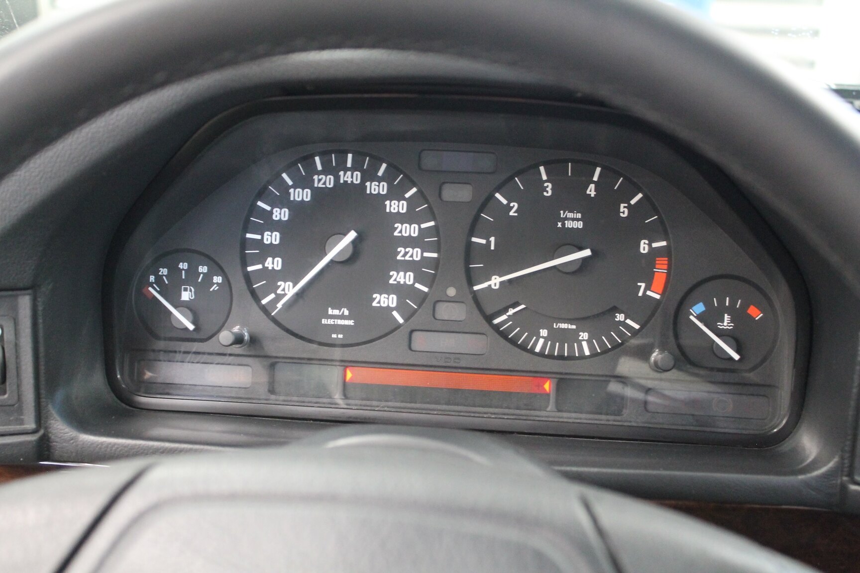 Interiörbild 1996 BMW 540i Touring "No Reserve Auction"