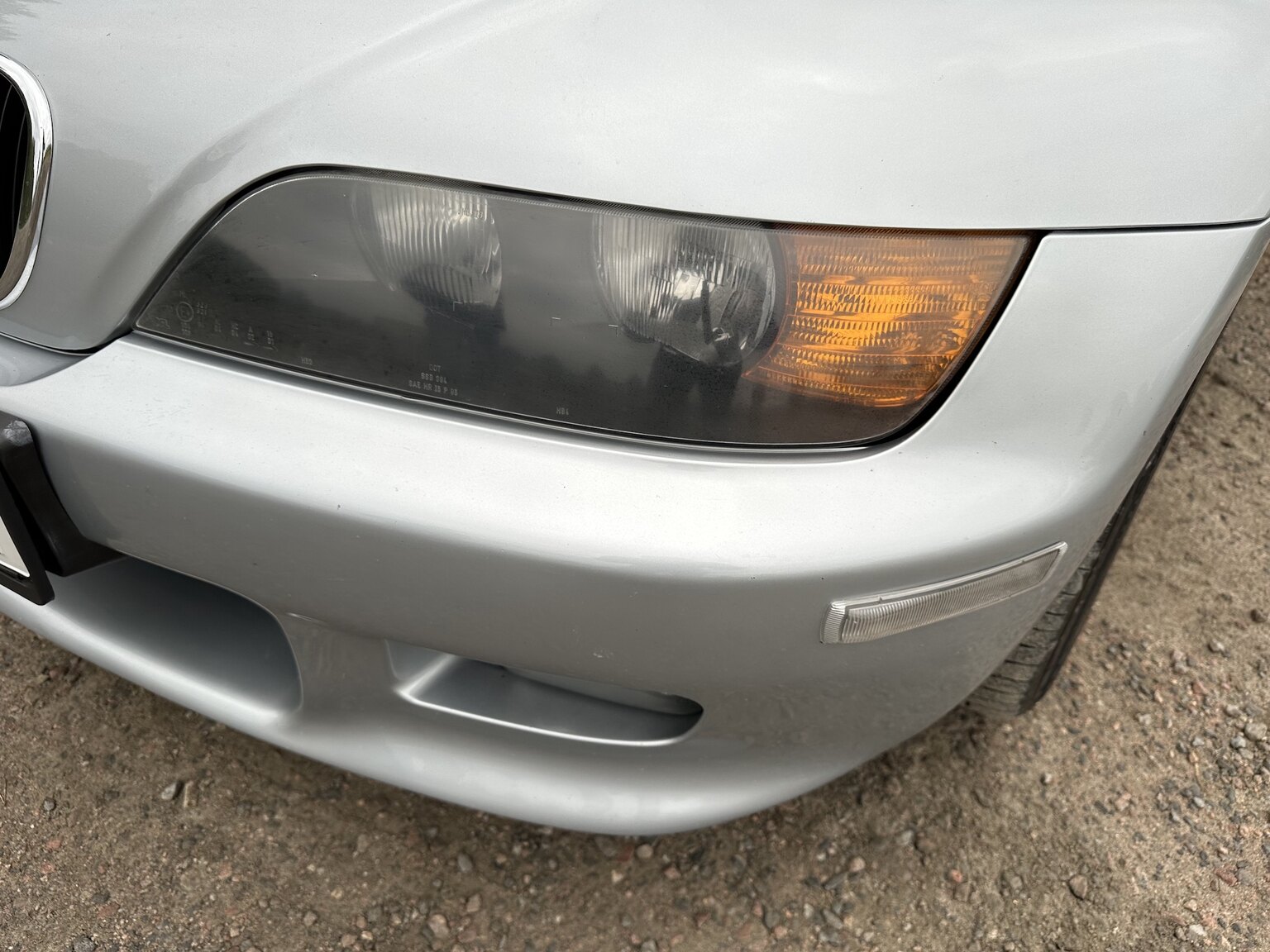 Exterior image of 1997 BMW Z3 2.8 Roadster