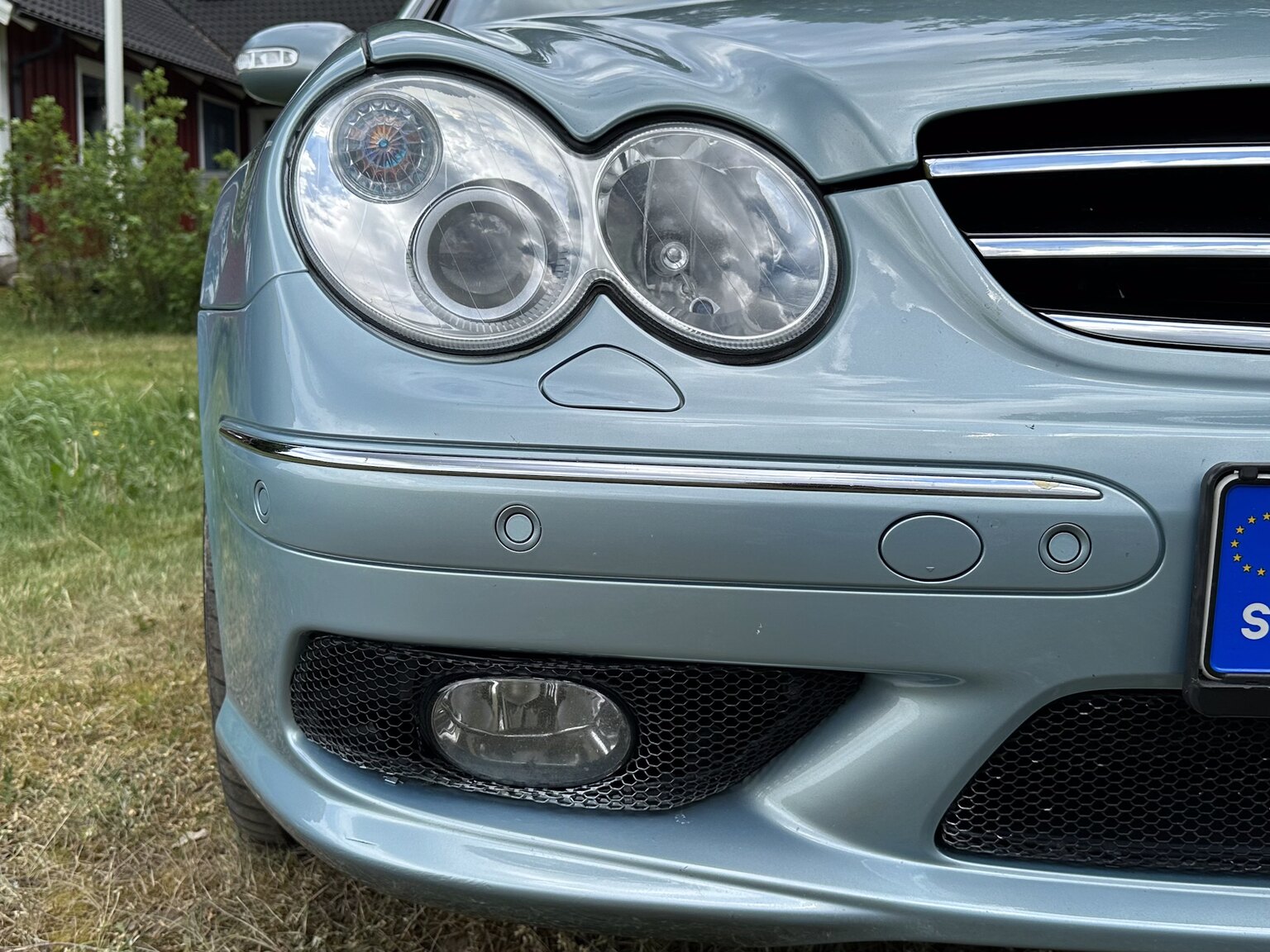 Exterior image of 2003 Mercedes CLK 500 (33)