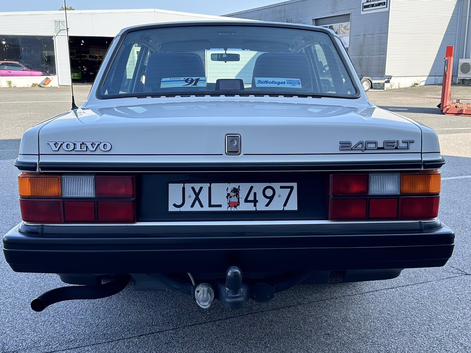 Exterior image of 1991 Volvo 240 GLT