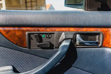 #<Image:0x00007f9ed2c55648>