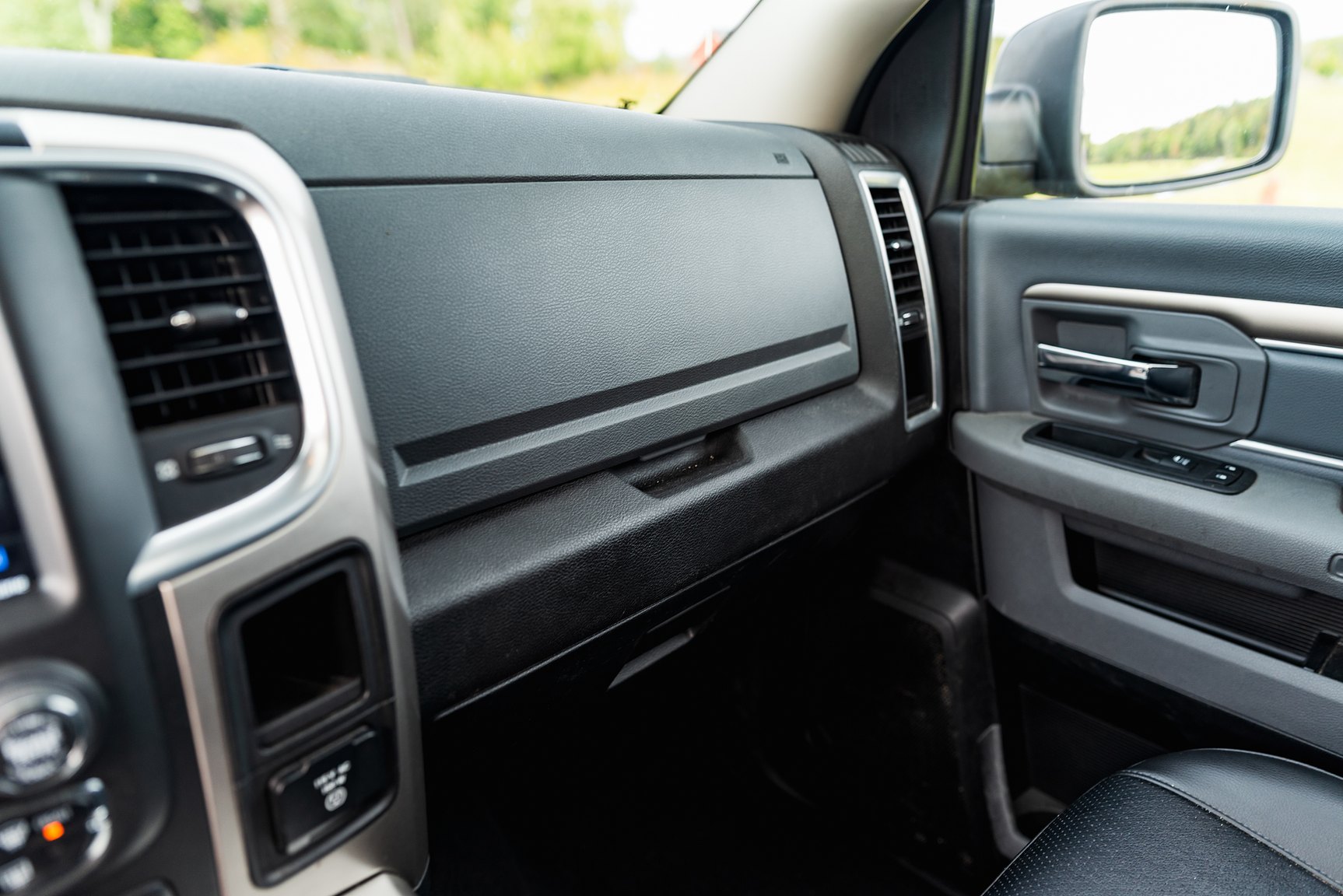 Interior image of 2019 Dodge Ram 1500 Classic Crew Cab 5.7 V8 HEMI 