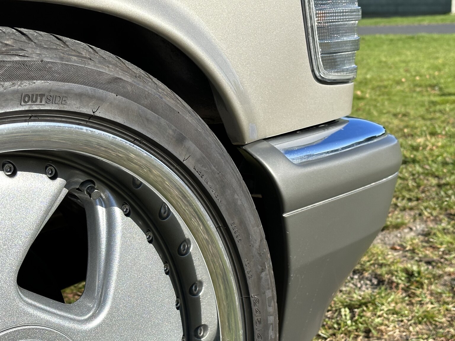 Aussenfoto 1986 Mercedes-Benz 500 SEC (59)