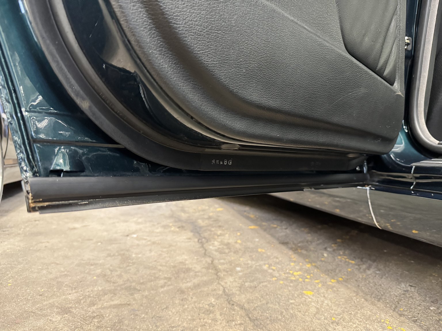 Interior image of 1995 BMW 540i Touring - NO RESERVE (48)