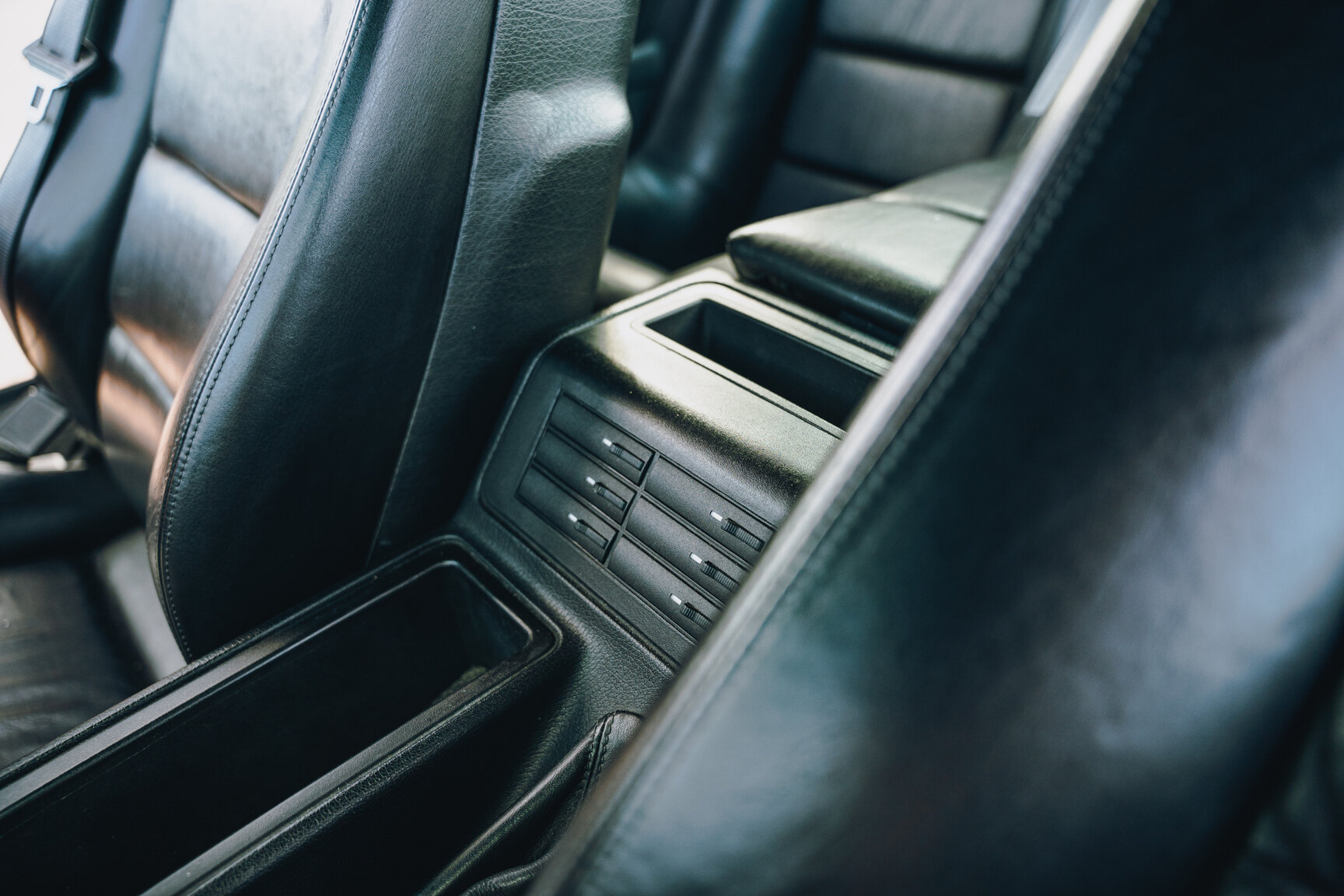 Interior image of 1991 BMW 850 i Manuell 1000hk
