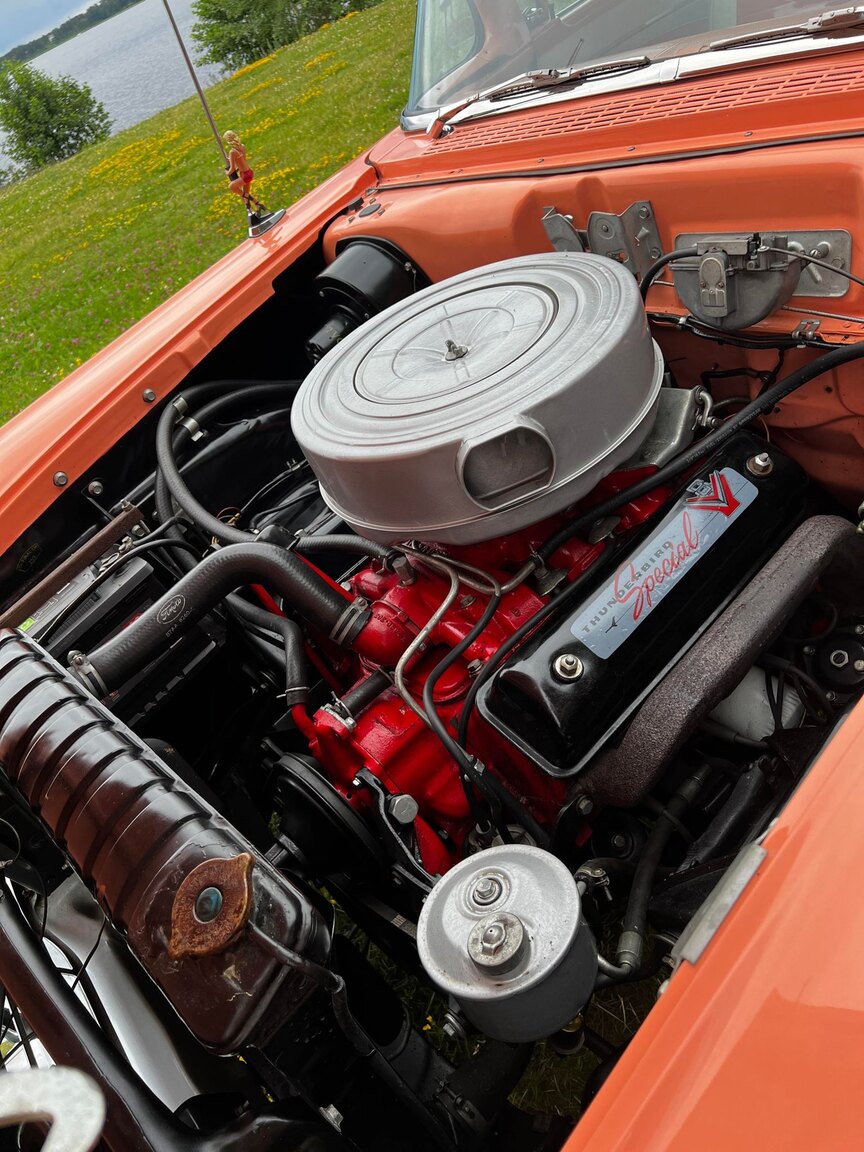 Image of 1957 Ford Fairlane 500 Skyliner Retract mechanics