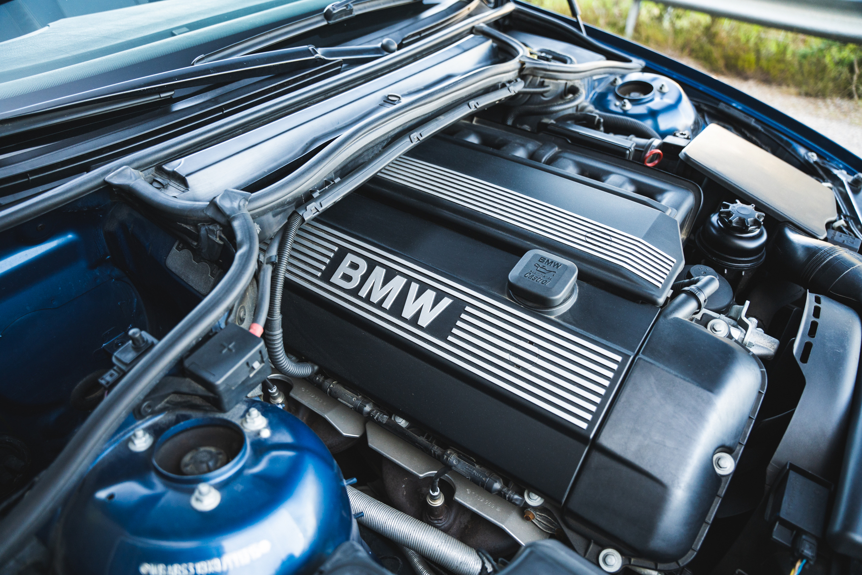 Image of 2001 BMW E46 325 Cabriolet (7) mechanics