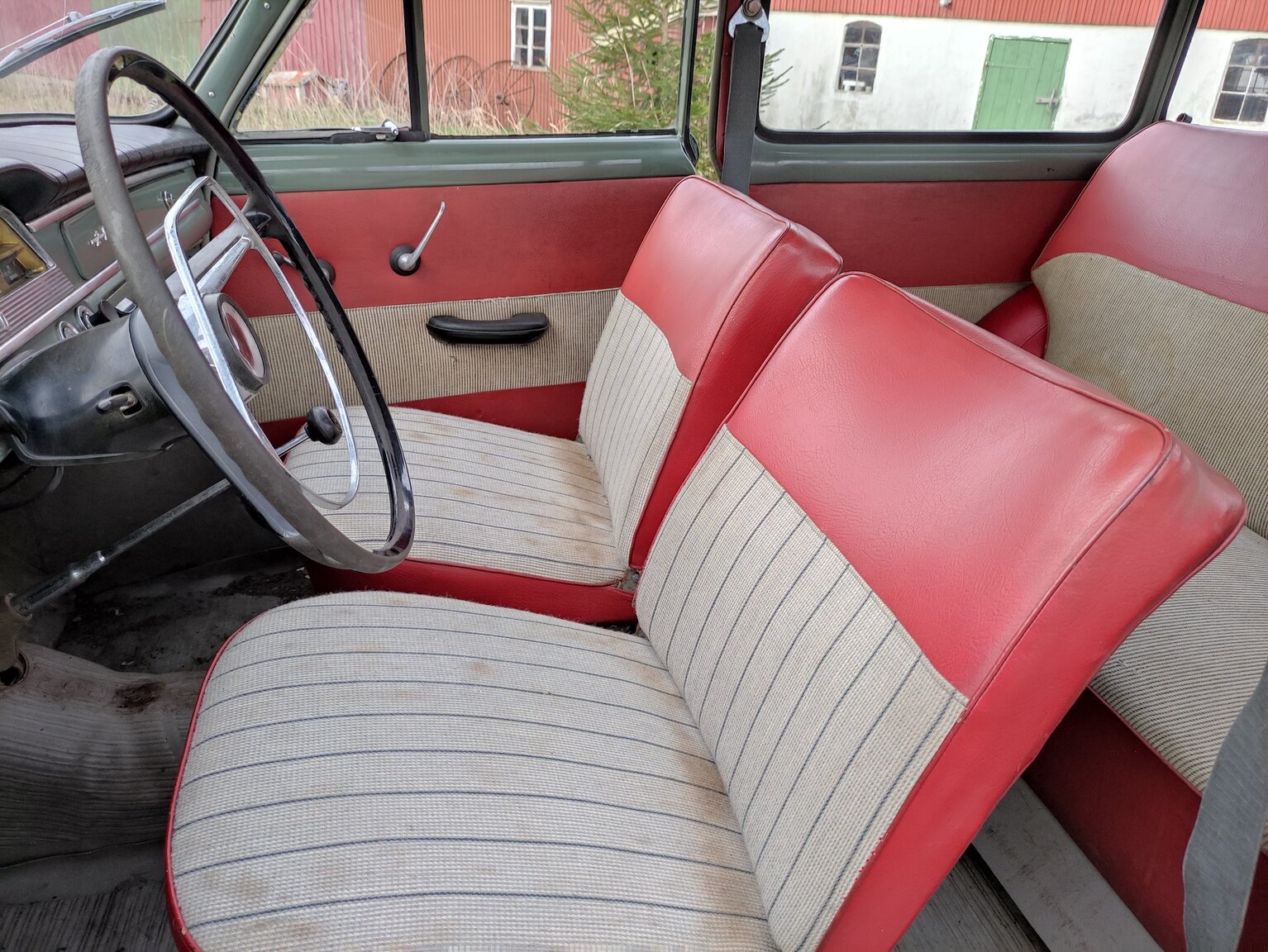 Interior image of 1960 Volvo P210 Duett