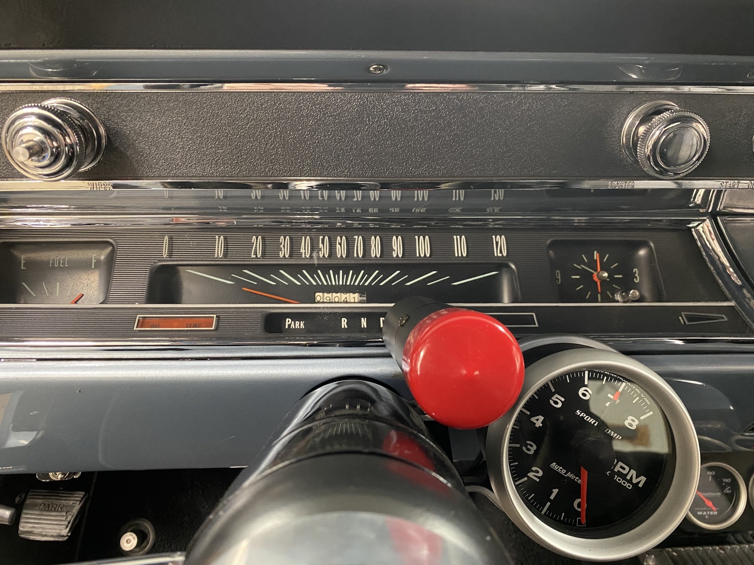 Interior image of 1966 Chevrolet Chevelle Malibu Pro Touring (12)