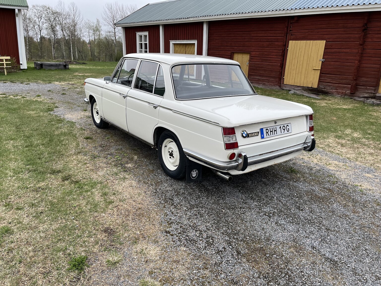 Exterior image of 1965 BMW 1800