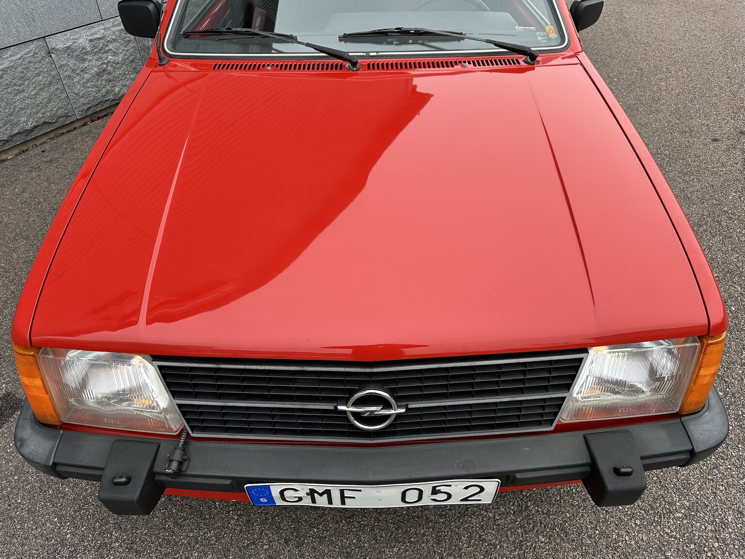 Exterior image of 1983 Opel Kadett (10)