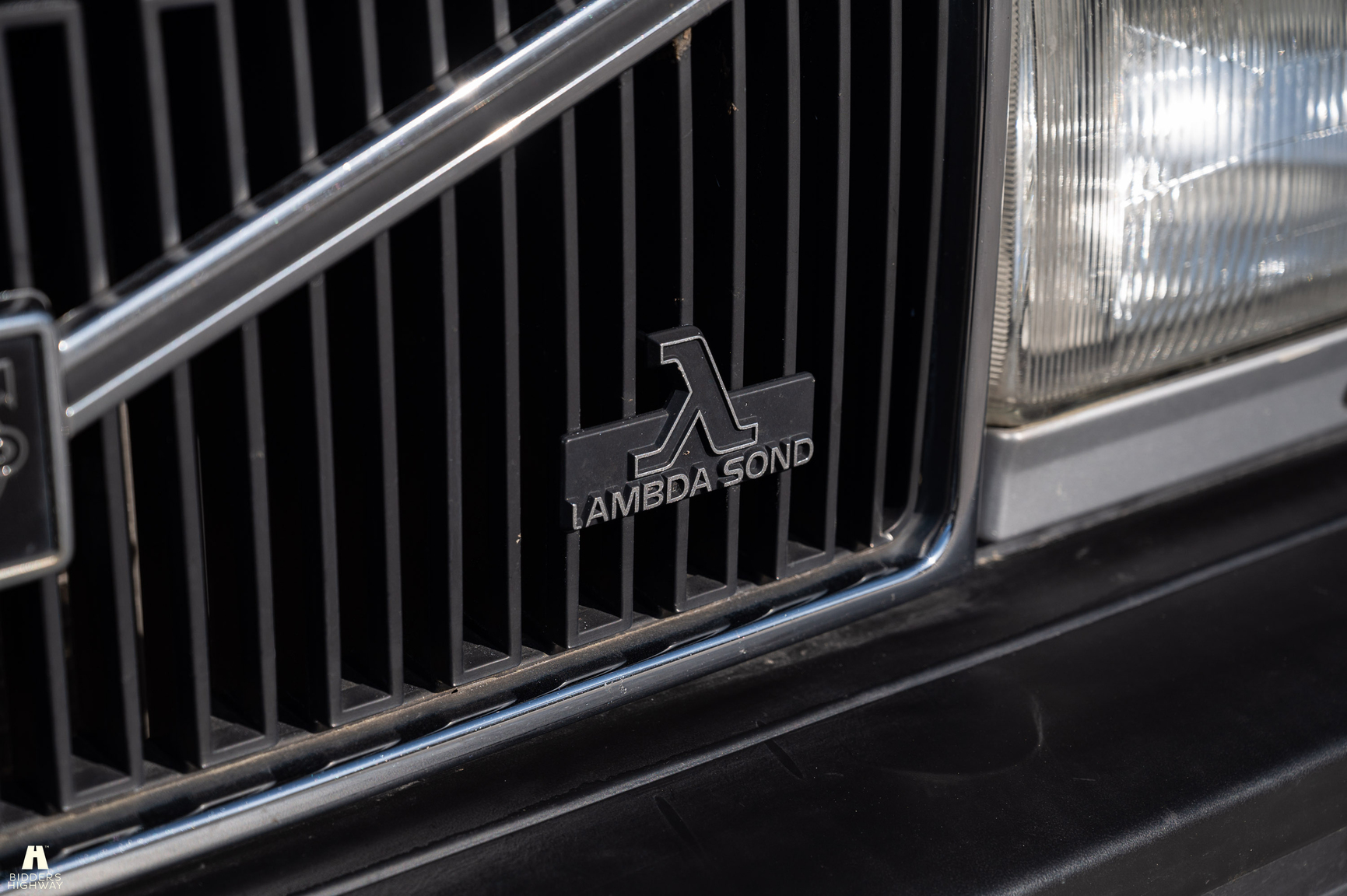 Exteriörbild på 1988 Volvo 740 GL (23)