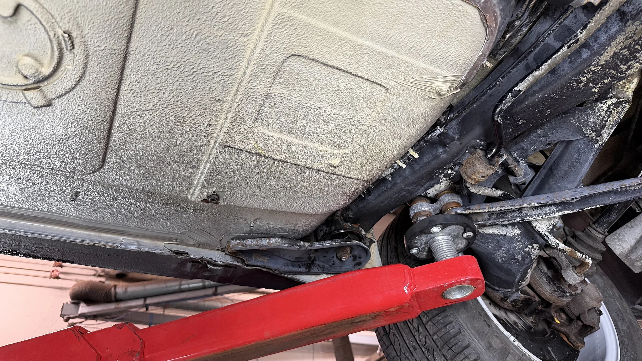 Image of 1988 BMW 535i - NO RESERVE (32) mechanics