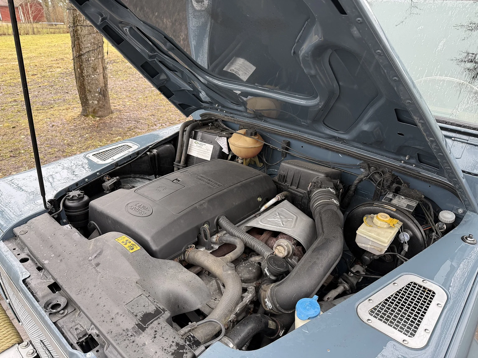 Image of 2000 Land Rover Defender 110 C (3) mechanics