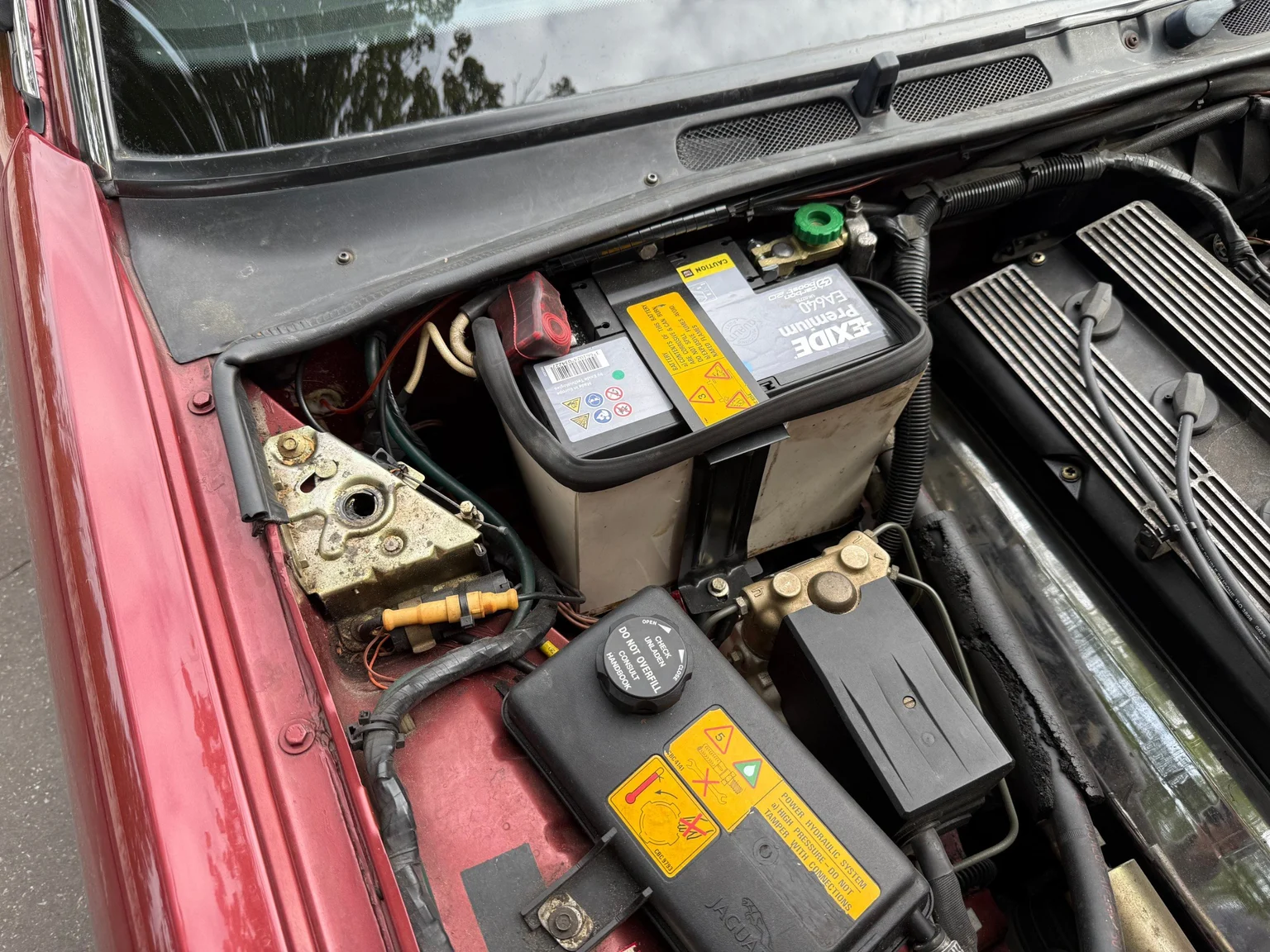 Image of 1988 Daimler Six (14) mechanics