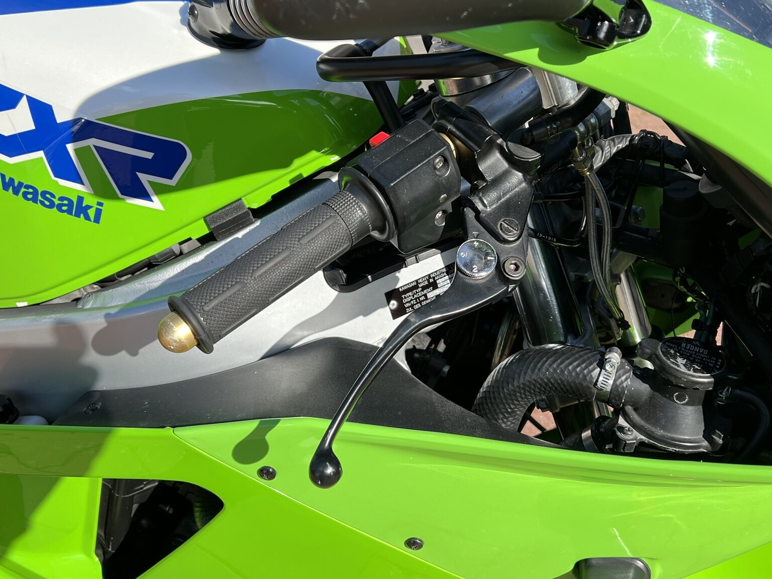 Exterior image of 1989 Kawasaki ZXR 750 H1 (47)