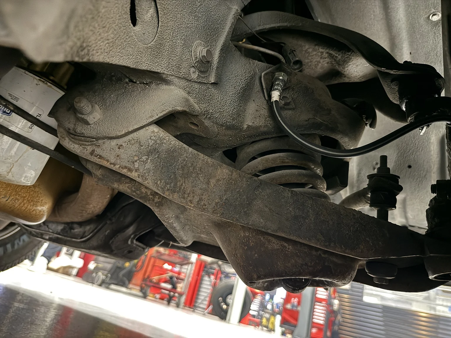 Image of 1964 Oldsmobile Cutlass Convertible (5) mechanics