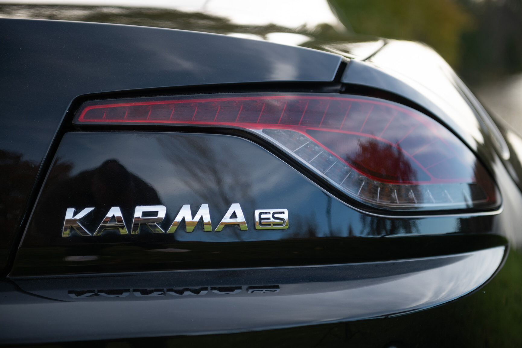Exteriörbild på 2013 Fisker Karma ES