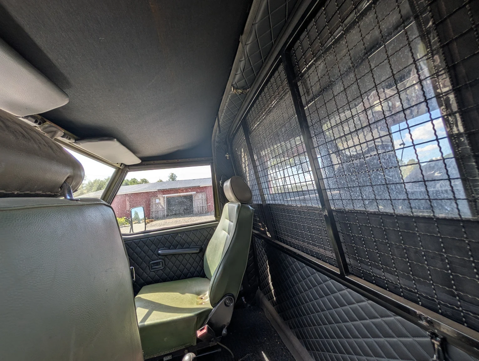 Innenraumfoto von 1987 Mercedes-Benz 240 GD 461 (7)