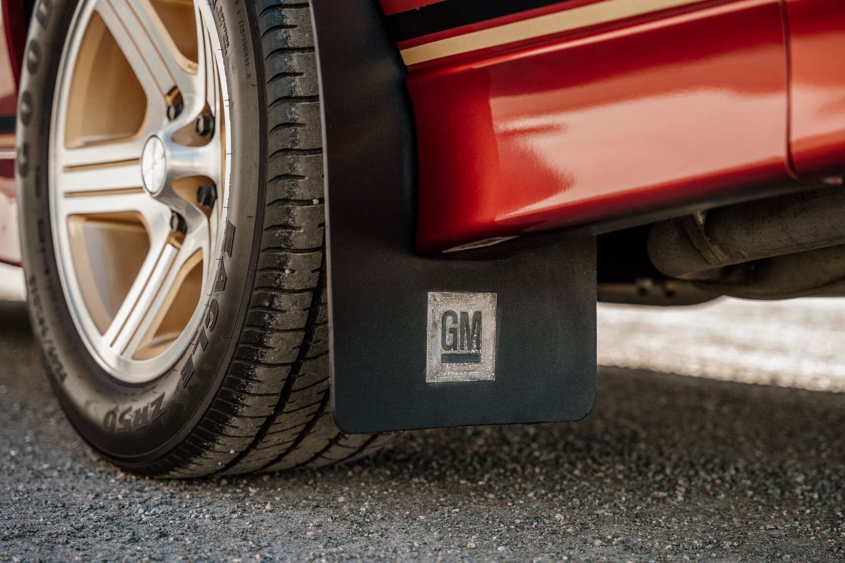 Exterior image of 1989 Chevrolet Camaro IROC-Z