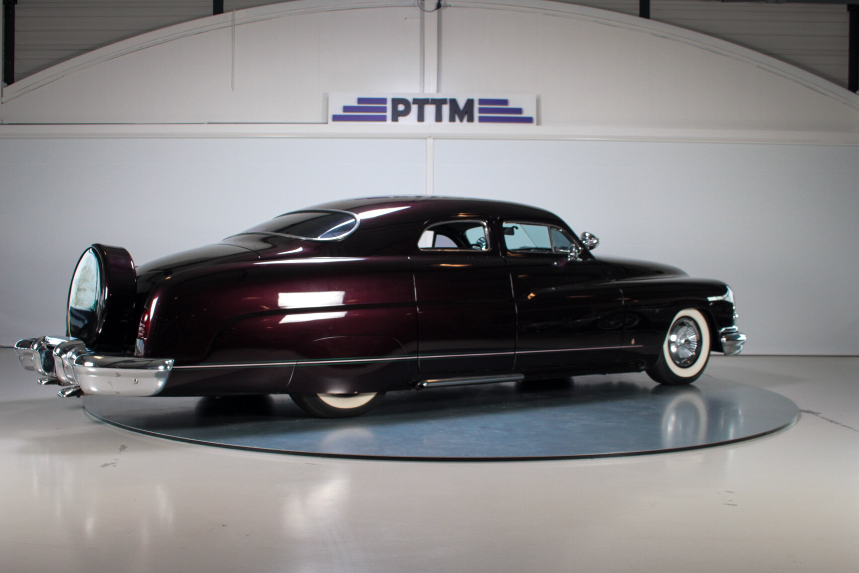 Exterior image of 1951 Lincoln Cosmopolitan 
