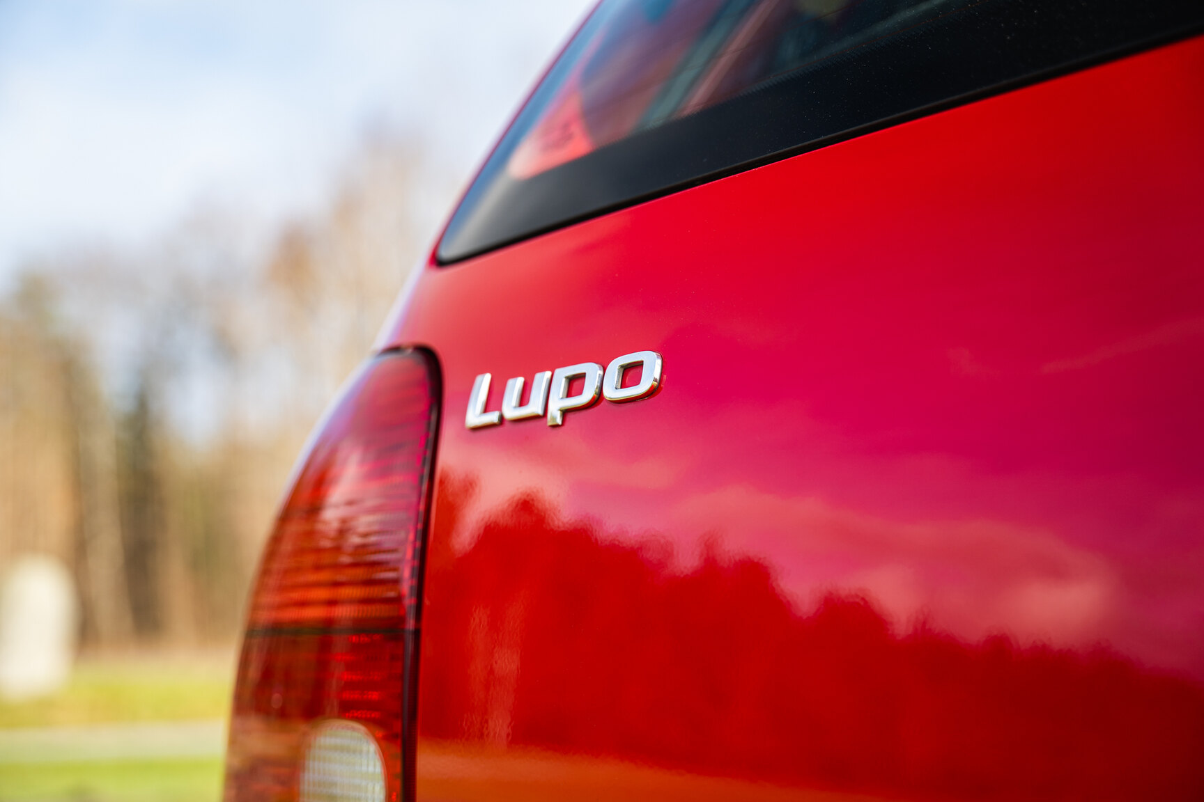 Exterior image of 2001 VW Lupo GTI