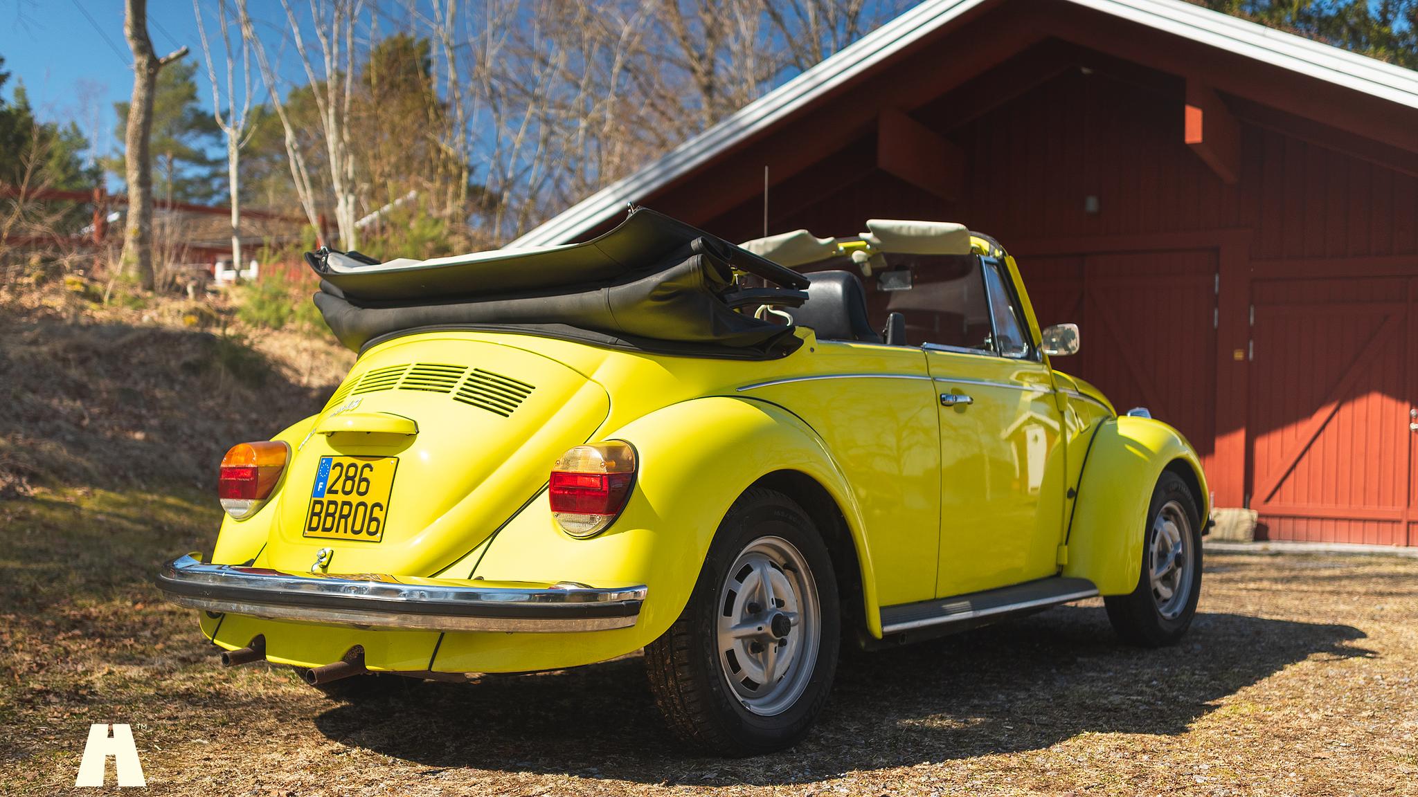 Exteriörbild på 1974 Volkswagen Bubbla 1303LS Cabriolet Svensksåld 