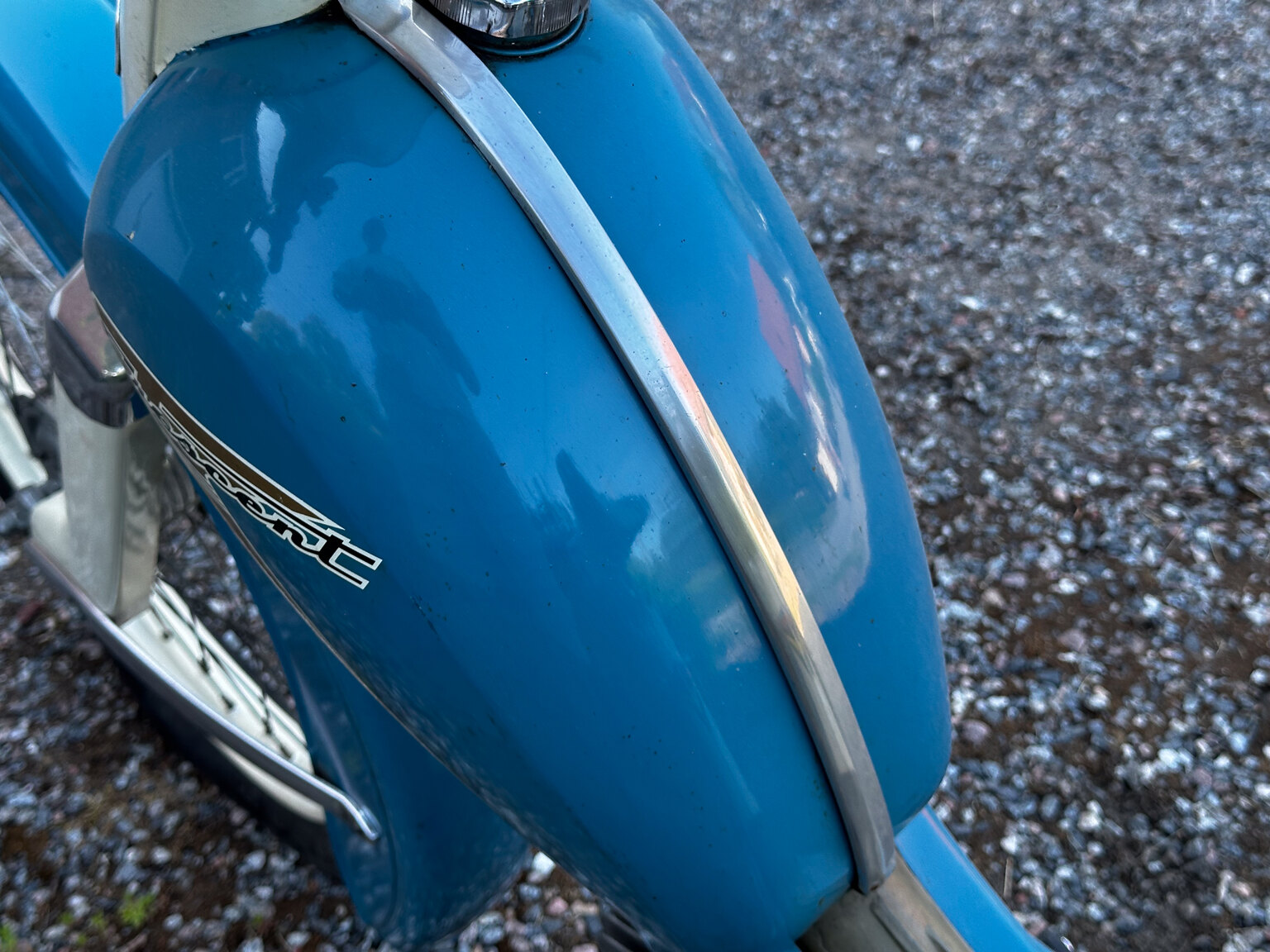 Aussenfoto 1963 Crescent 1163 Raket