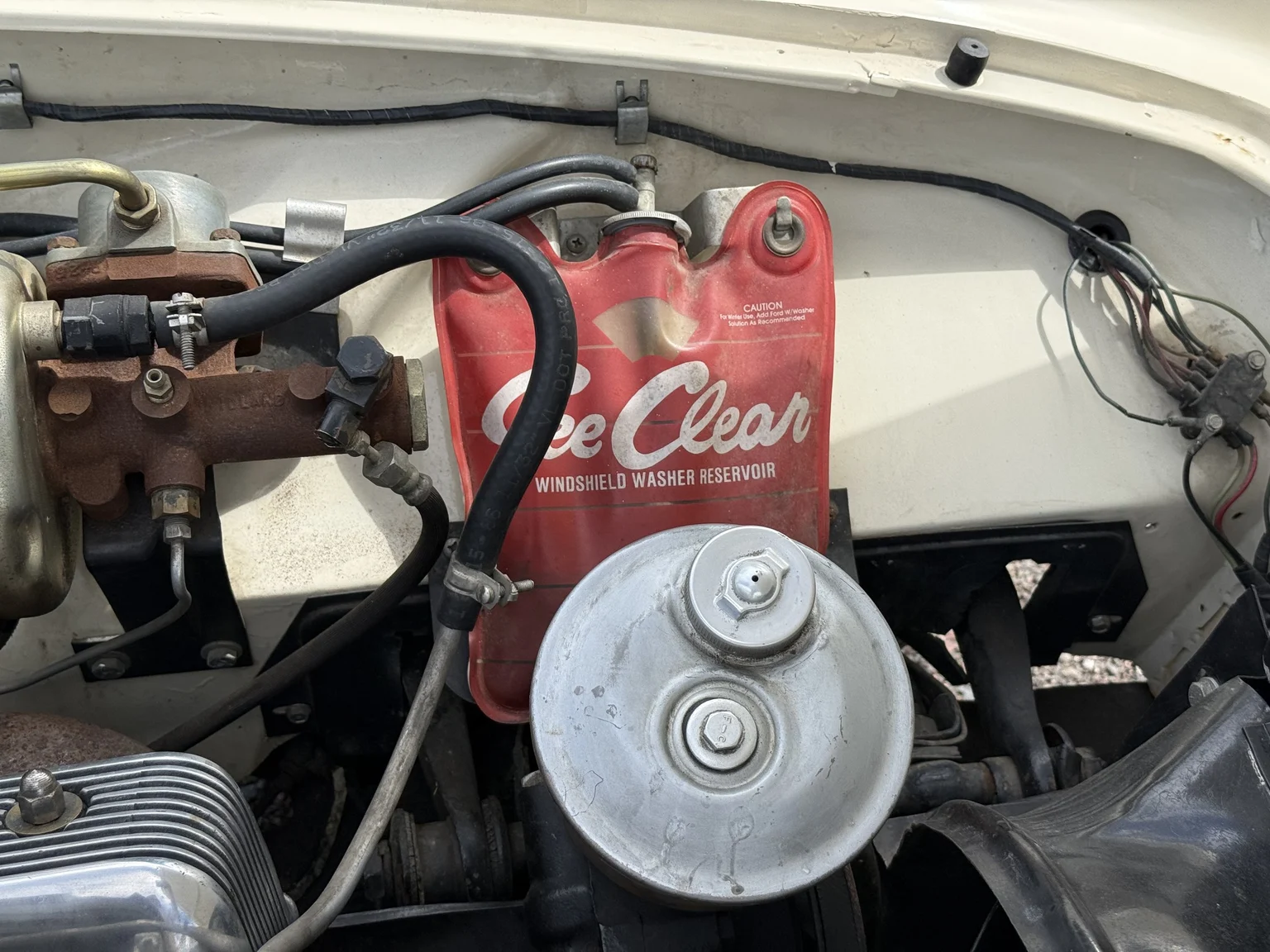 Image of 1957 Ford Thunderbird mechanics (17)