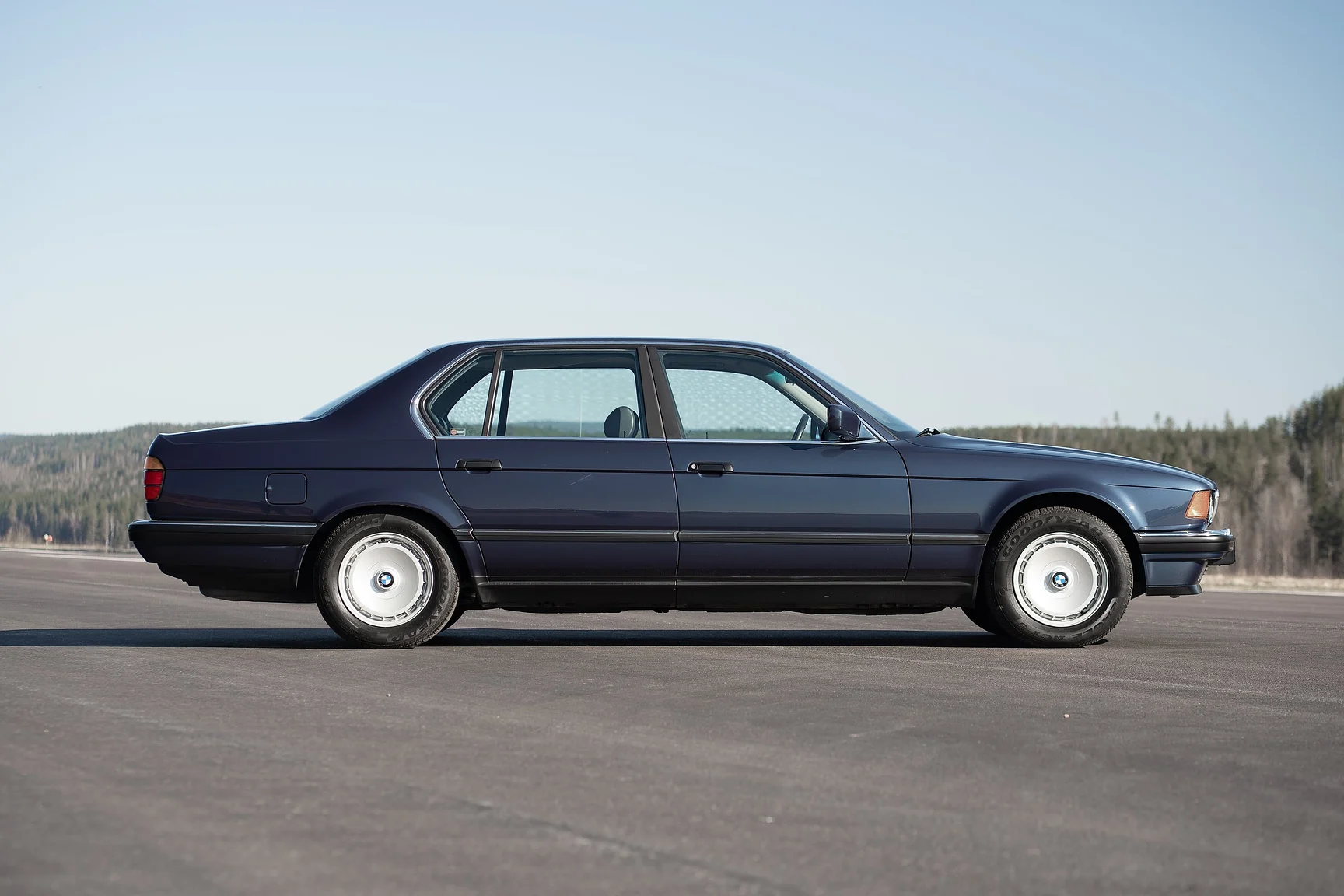 Aussenfoto 1989 BMW 750iA (4)