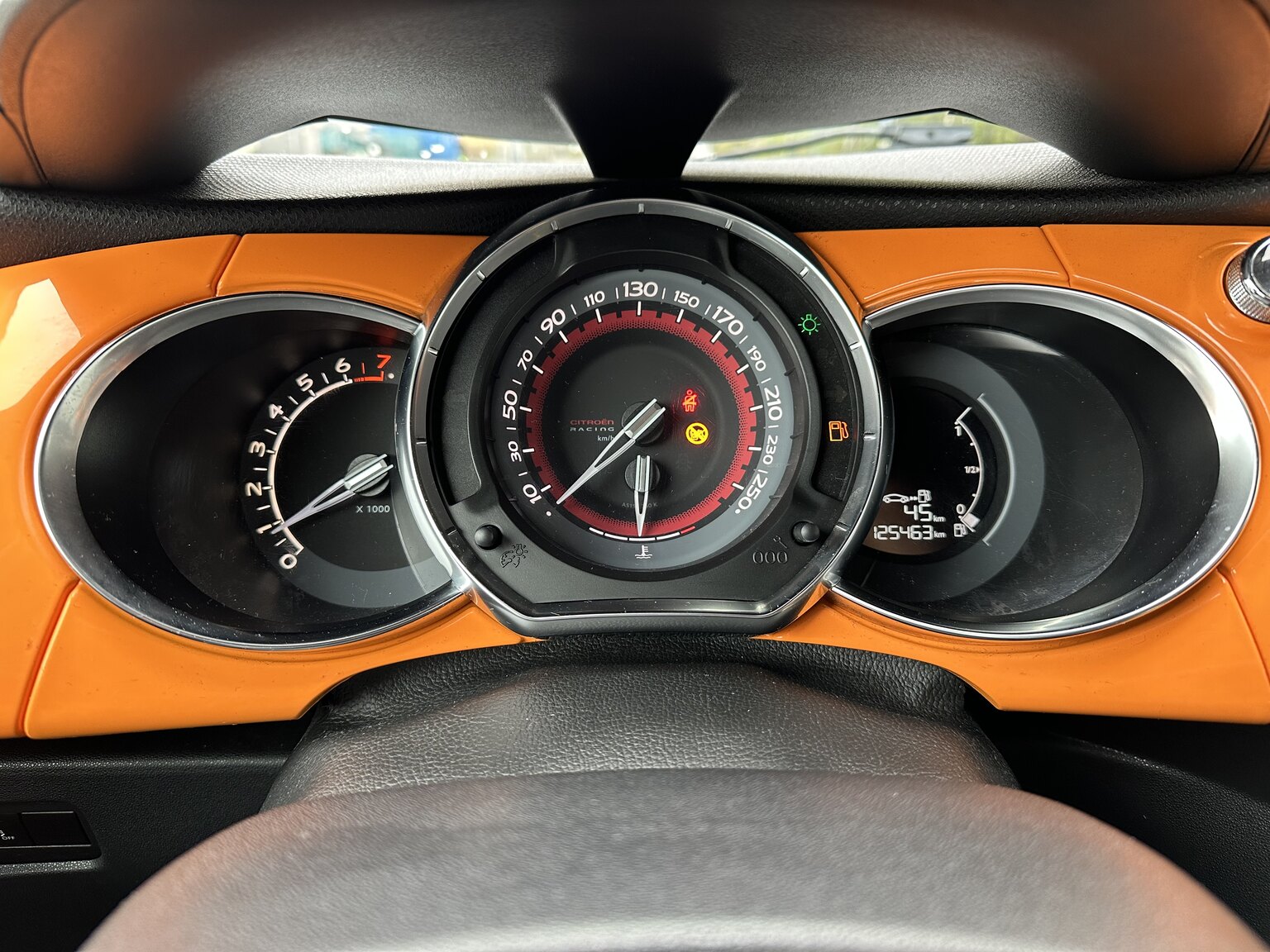 Interior image of 2012 Citroen DS3 Racing  (14)