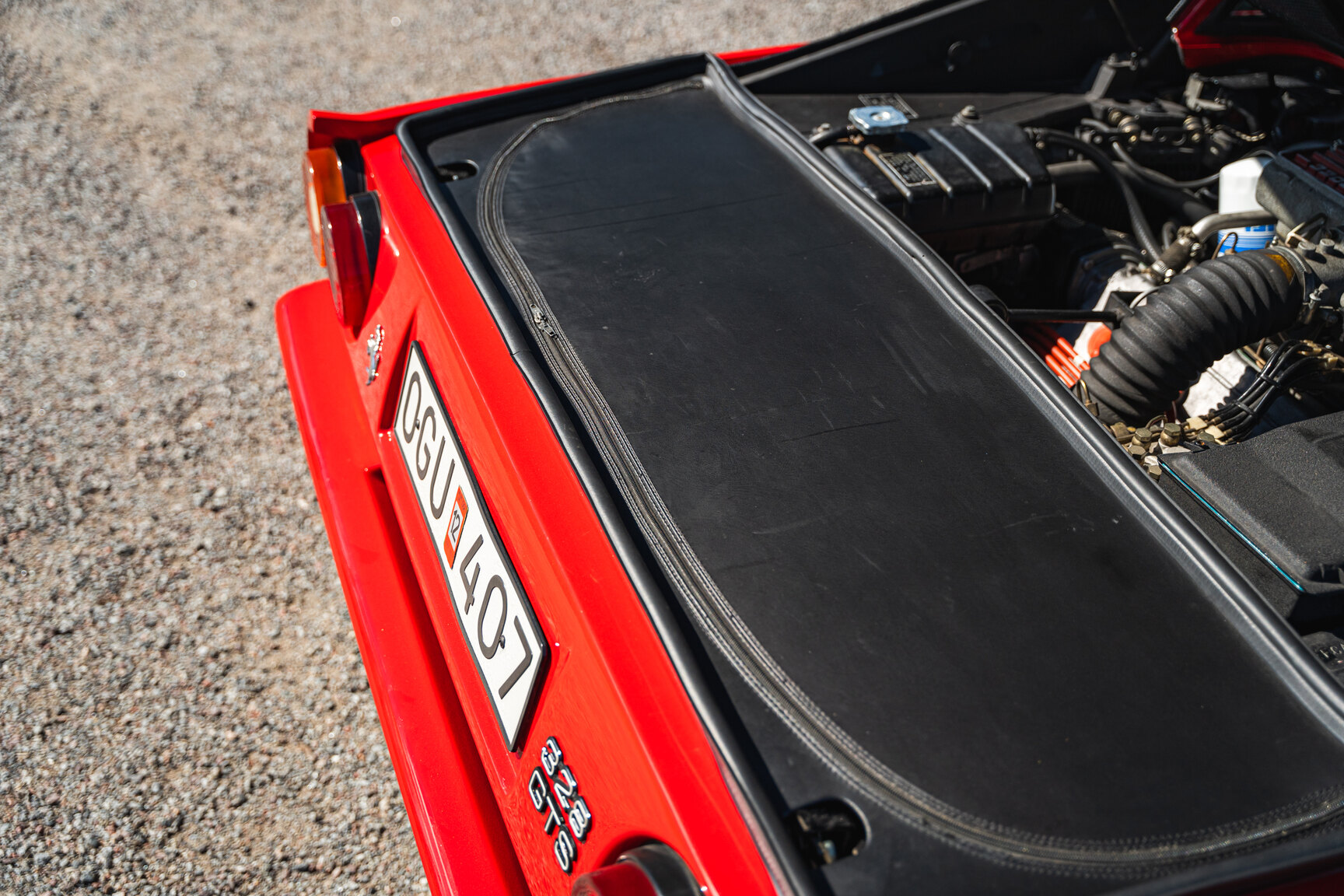 Interiörbild 1989 Ferrari 328 GTS
