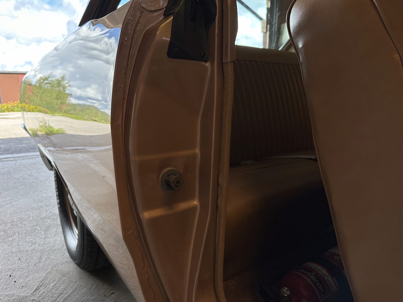 Interior image of 1969 Dodge Dart Swinger 340 (29)