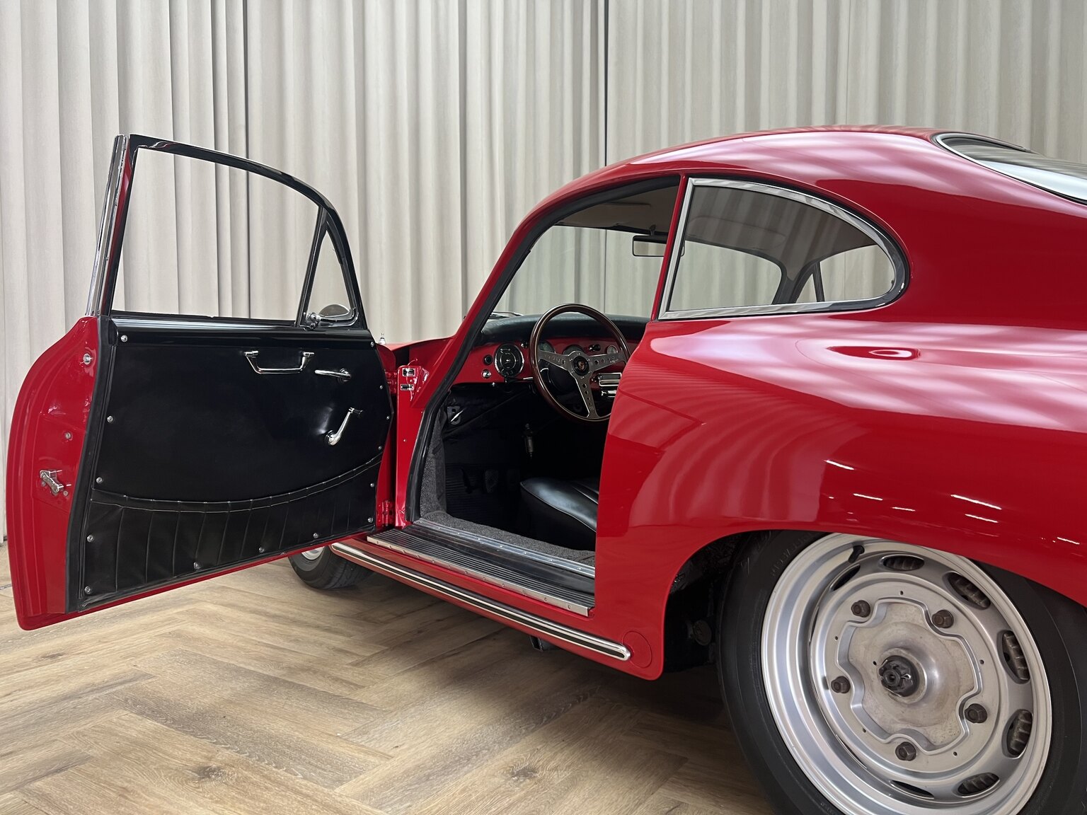 Interior image of 1960 Porsche 356