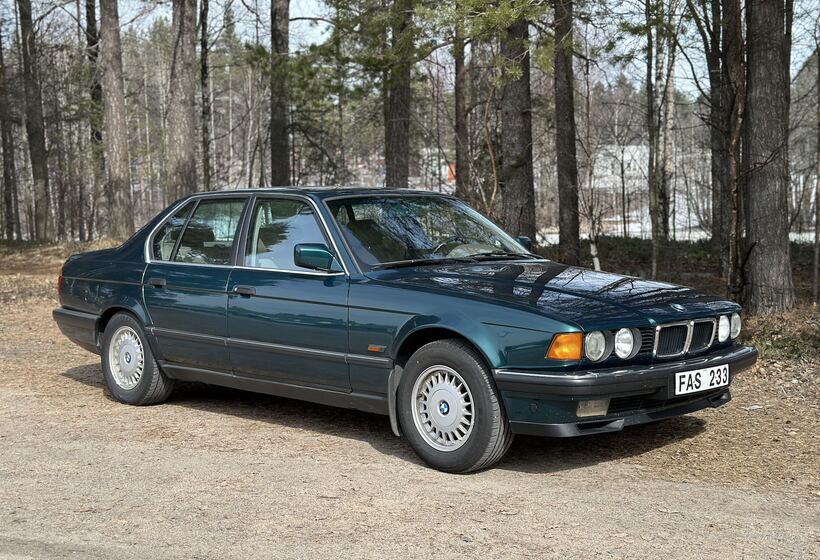 1992 BMW 740iA