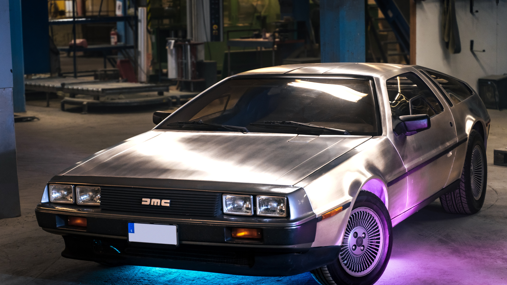Exteriörbild på 1981 DMC DeLorean 