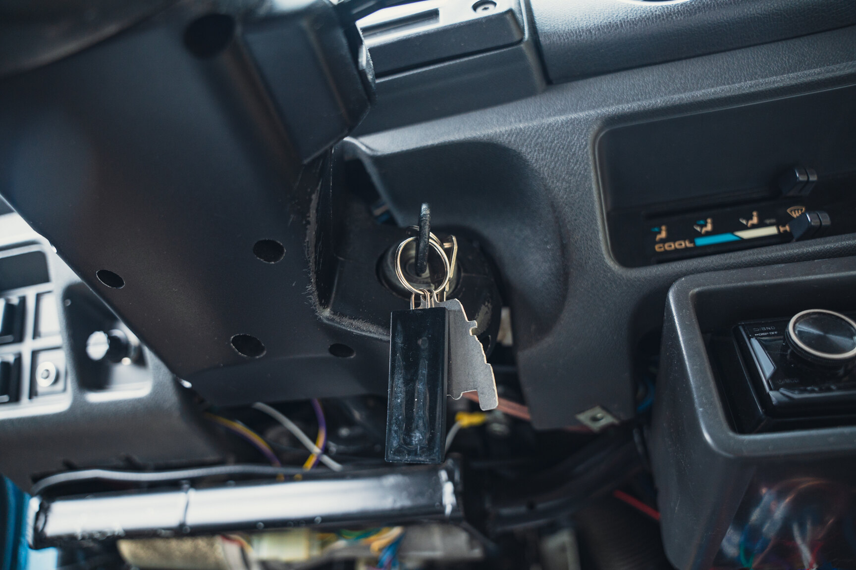 Innenraumfoto von 1987 Suzuki SJ413 A-traktor