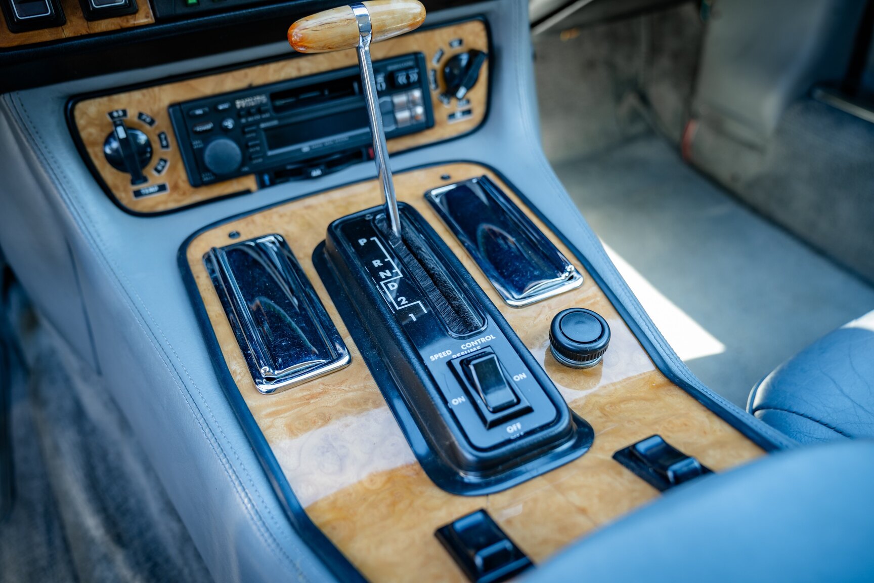 Interior image of 1985 Jaguar XJ-S HE