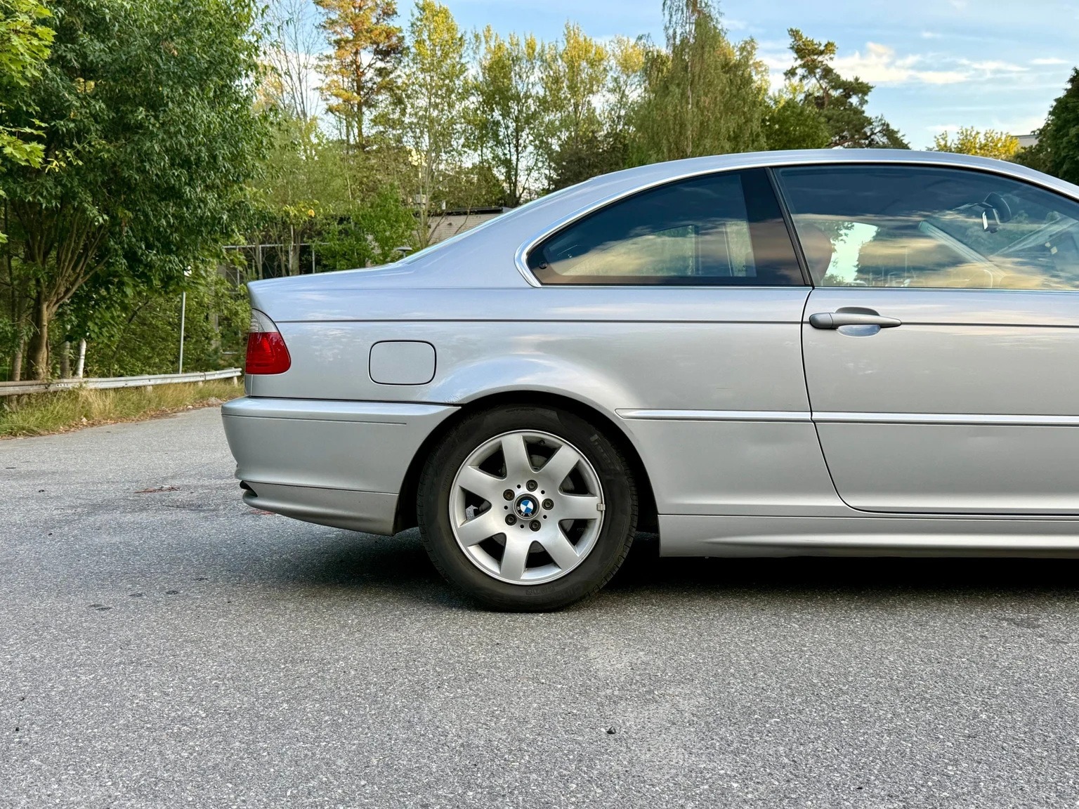 Exteriörbild på 2000 BMW 328Ci Coupé (19)