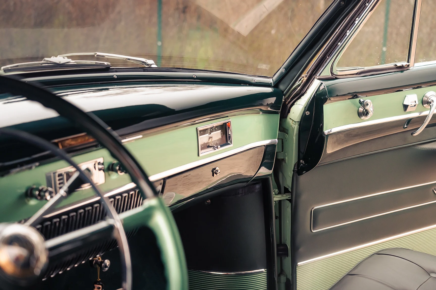 Interior image of 1953 Cadillac Series 62 (15)