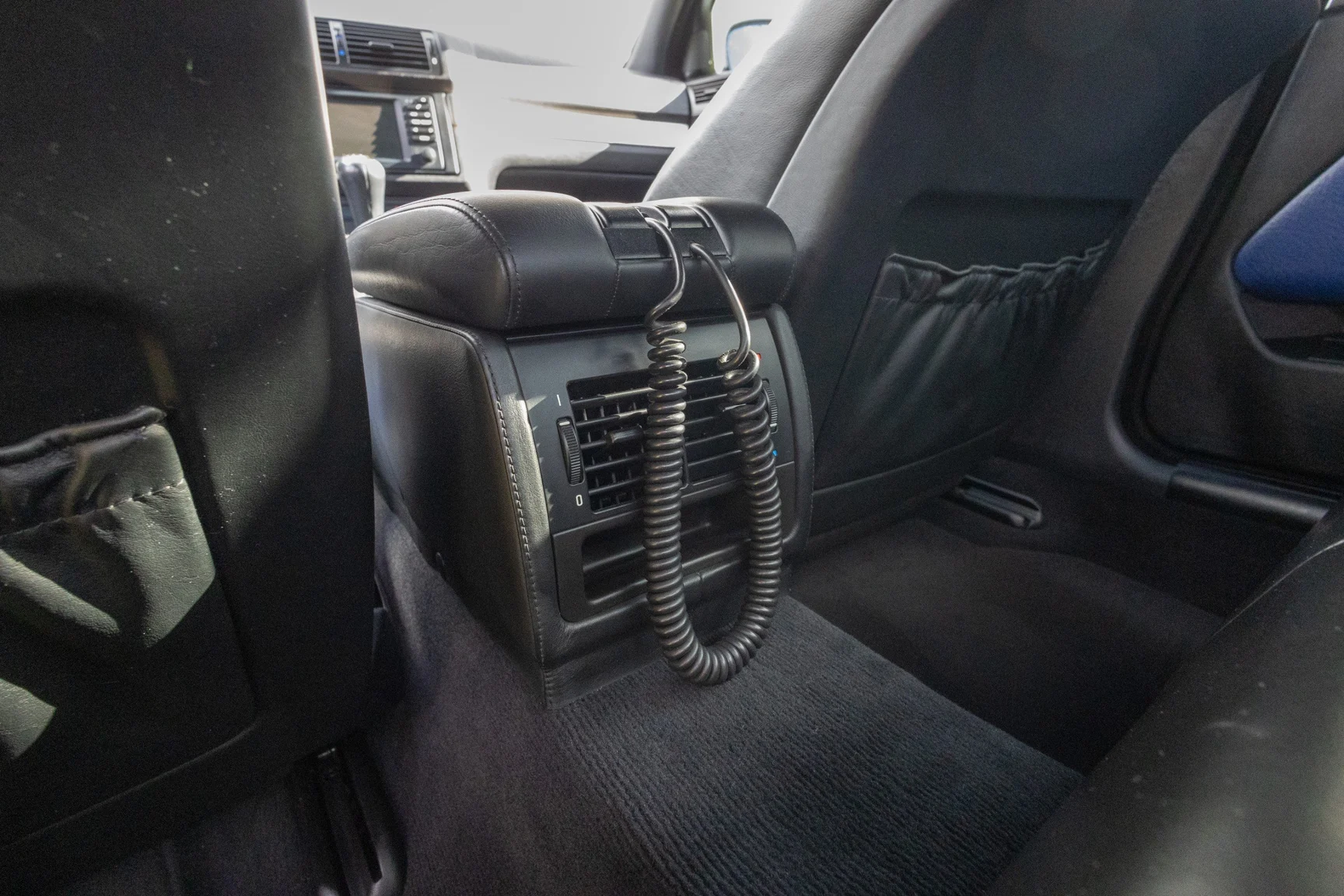 Innenraumfoto von 2002 BMW M5 E39 (71)