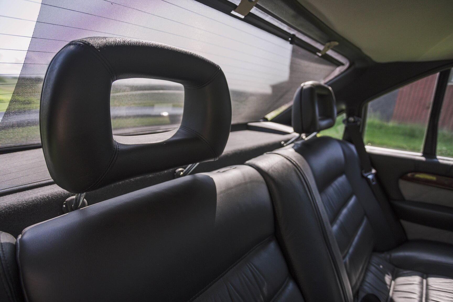 Interior image of 1991 Lotus Omega