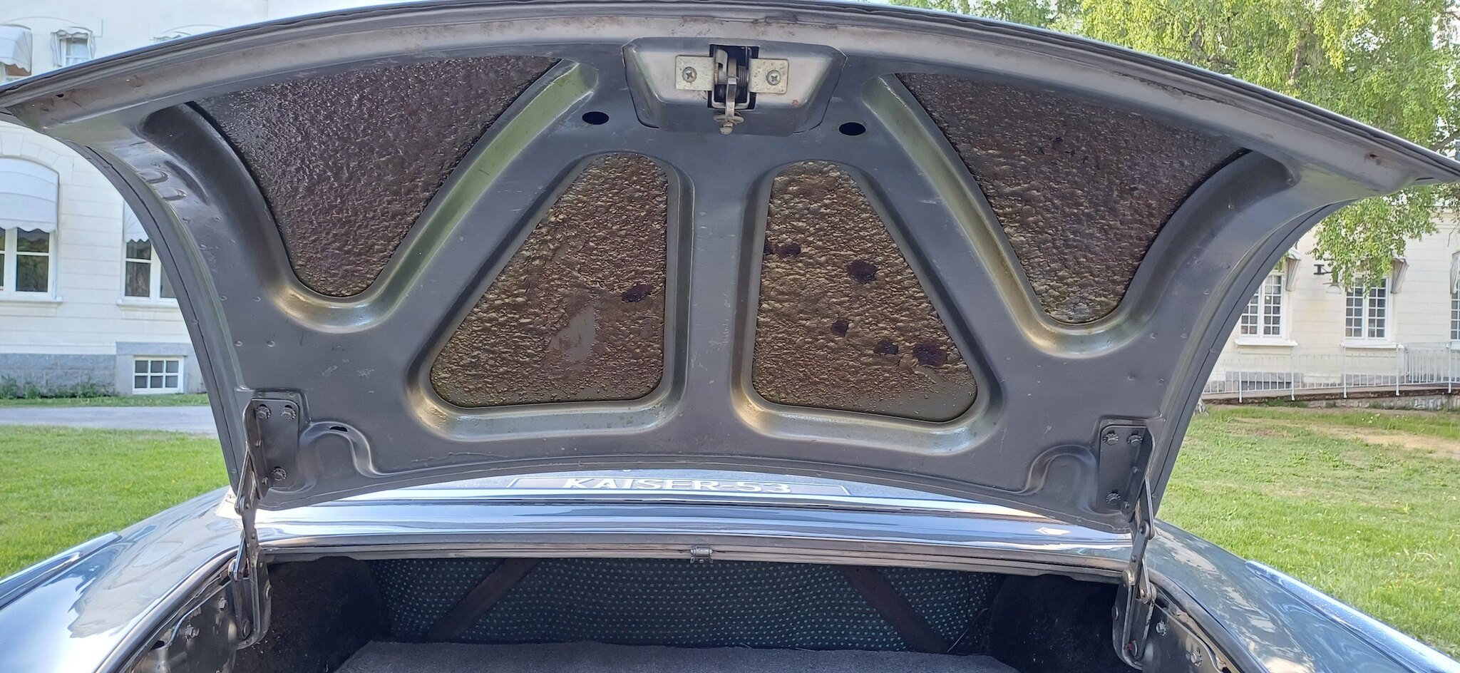 Innenraumfoto von 1953 Kaiser Deluxe Club 2-door