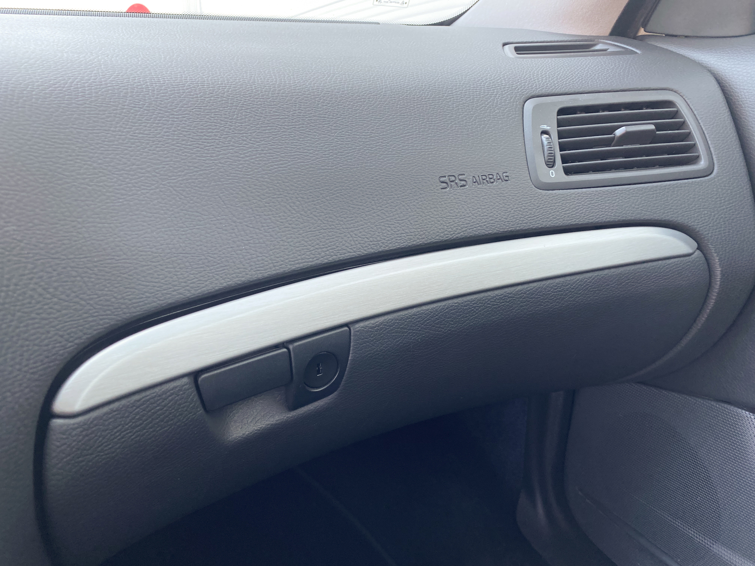 Innenraumfoto von 2005 Volvo V70 R AWD (16)