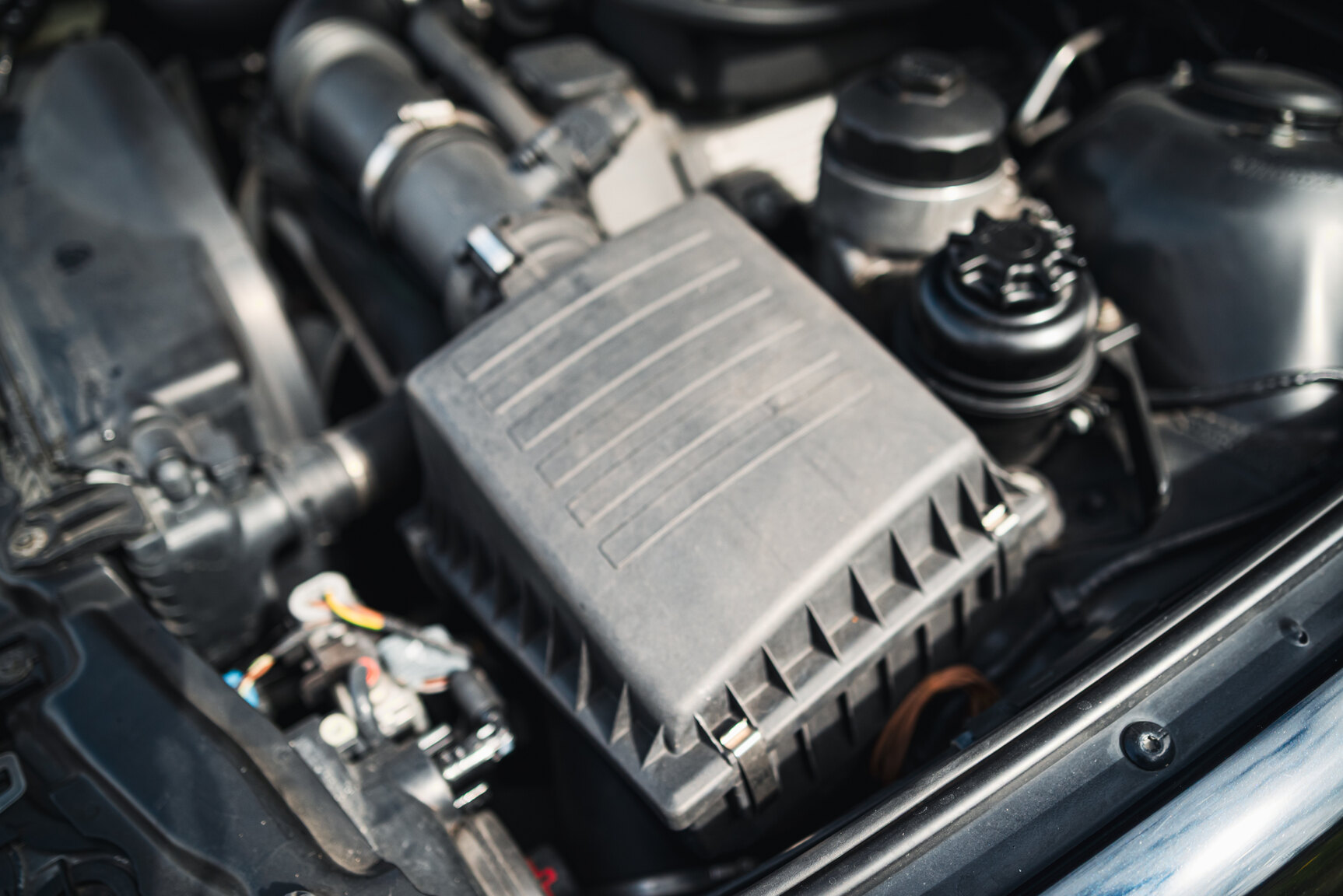 Image of 2000 BMW M5 E39 mechanics