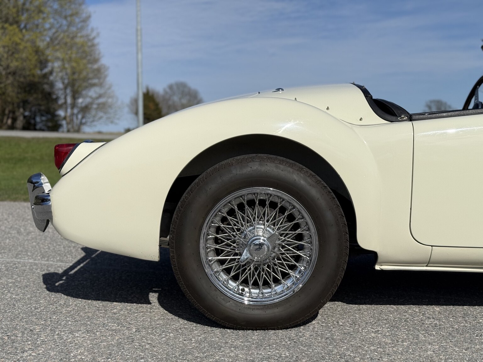 Exteriörbild på 1959 MG MGA 1500