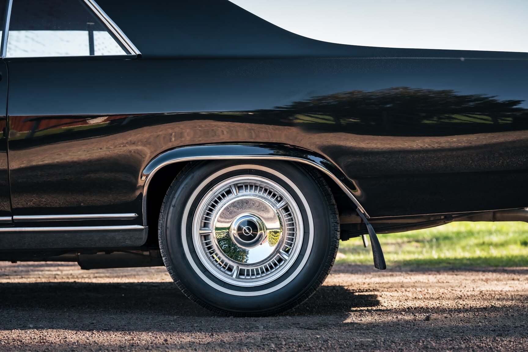 Exteriörbild på 1966 Opel Diplomat Coupé 5.4