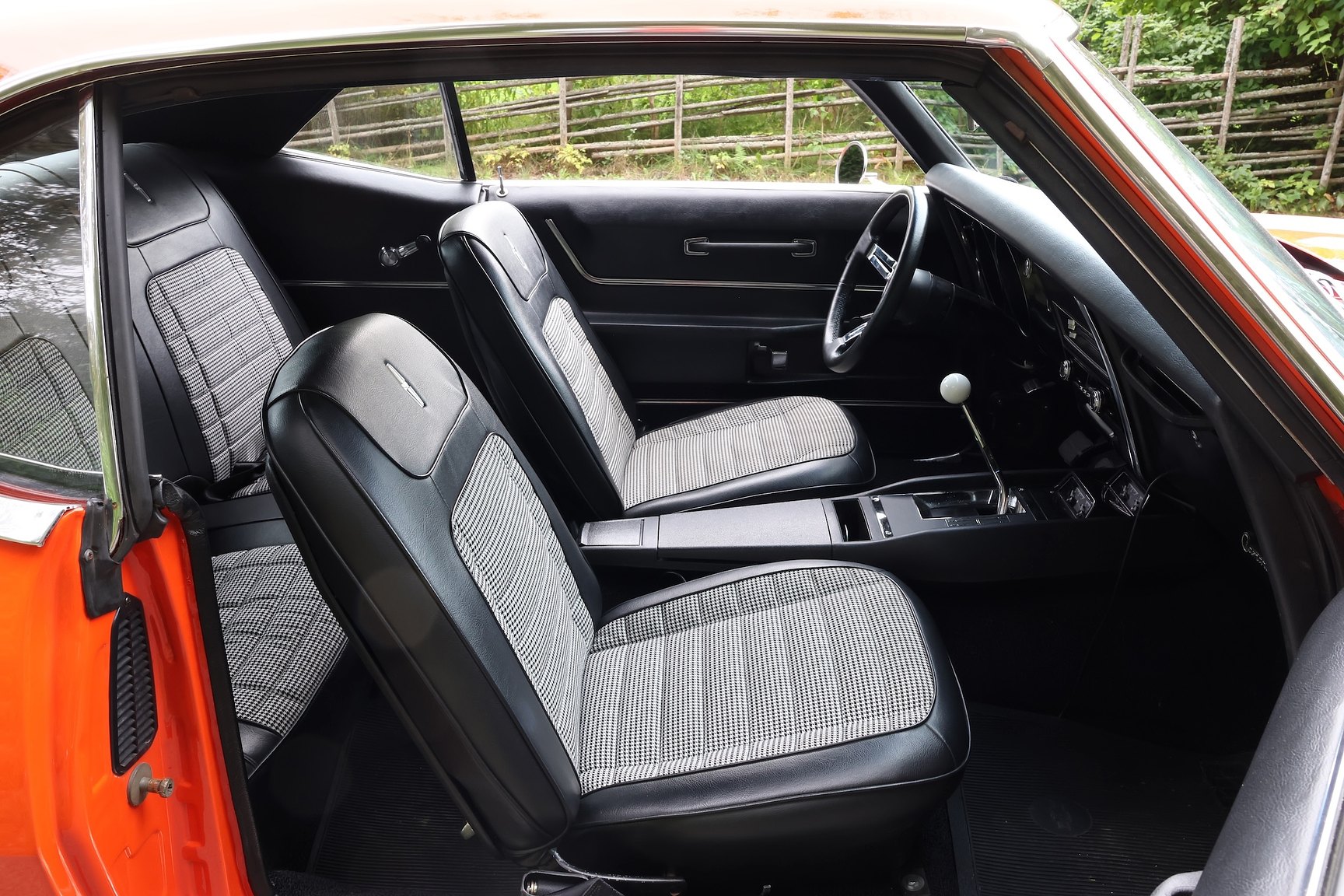 Interiörbild 1968 Chevrolet Camaro Pro Touring (22)