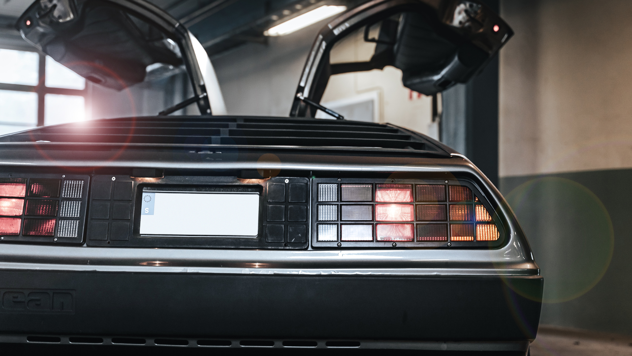 Exteriörbild på 1981 DMC DeLorean 